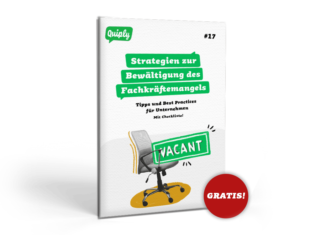 Das Cover eines Whitepapers mit dem Titel "Strategien zur Bewältigung des Fachkräftemangels" von Quiply (#17). Auf dem Cover ist ein leerer Bürostuhl mit einem "Vacant"-Schild zu sehen. Das Whitepaper ist kostenlos erhältlich.